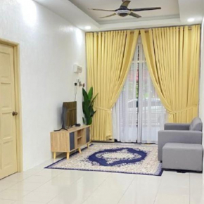 Nuria Padang Serai Homestay